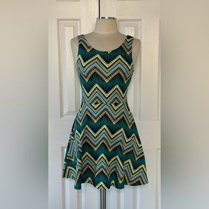 H&M Divided Chevron Fit & Flare Dress Size 8